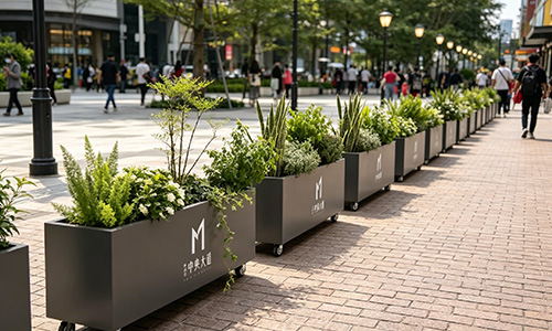 灵动焕新：带万向轮花箱，解锁城市户外景观的无限可能