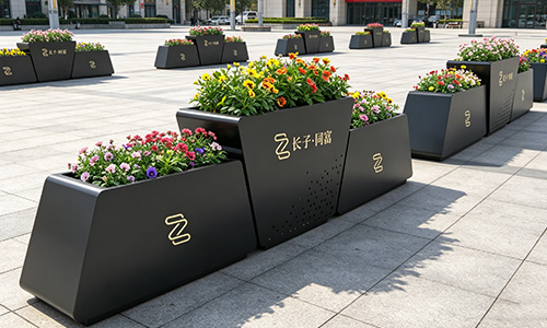高低组合设计，打造商业广场的流动景观带